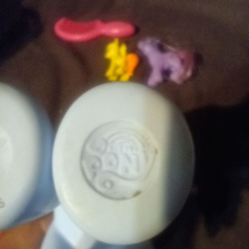 Rainbow Dash 2013 figure used My Little Pony Hasbro with extras