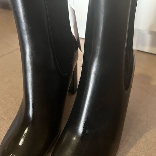 H&M Chelsea boots like new, size 37, black