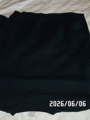 Sweatshirt B&C Safran size M like new, black and dark blue