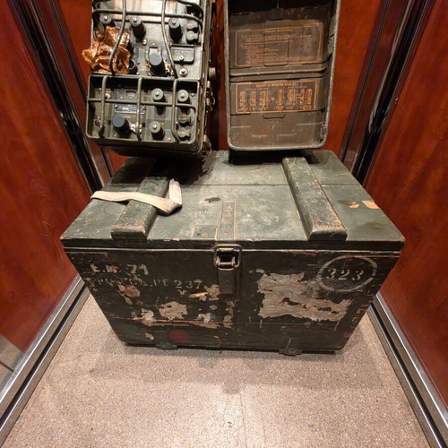 BC 1306 NOS B World War II US Army radio with matching power supply
