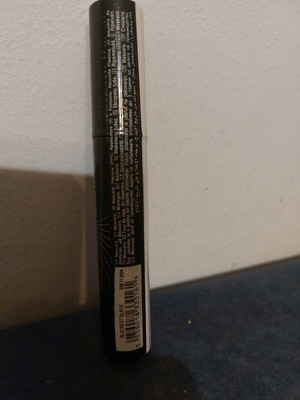 Avon Lashgenius Multitask & Multiply Mascara sealed new