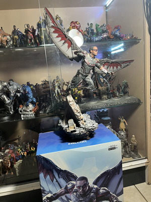 Iron Studios Falcon 1/10 Figure new, authentic