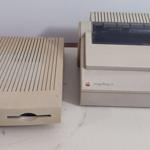 Apple Macintosh LC475 used for spare parts, not tested