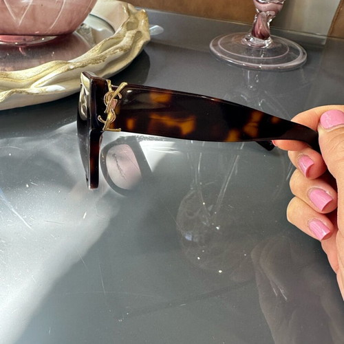 Yves Saint Laurent sunglasses like new, brown