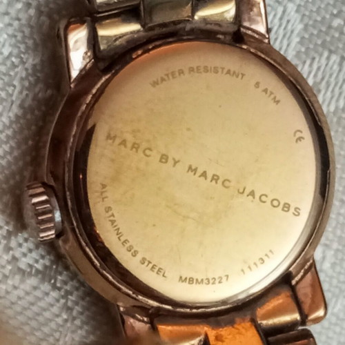 Marc Jacobs Mini Amy ladies watch used, white dial stainless steel rose gold bronze tone MBM 3227