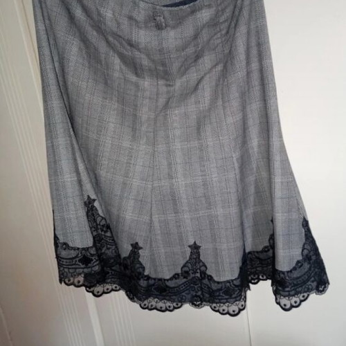 Women's skirt with lace gray like new, size XXXL