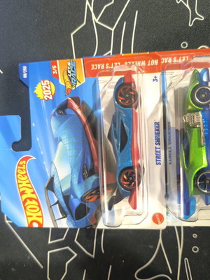 Hot Wheels set of 2 new cars