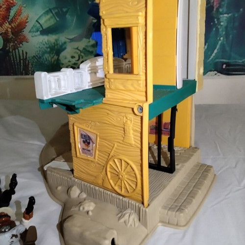 Fisher-Price Great Adventures Wild Western Town playset with 2 figures, 1996