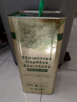 Tin of olive oil 5 liters new, sealed