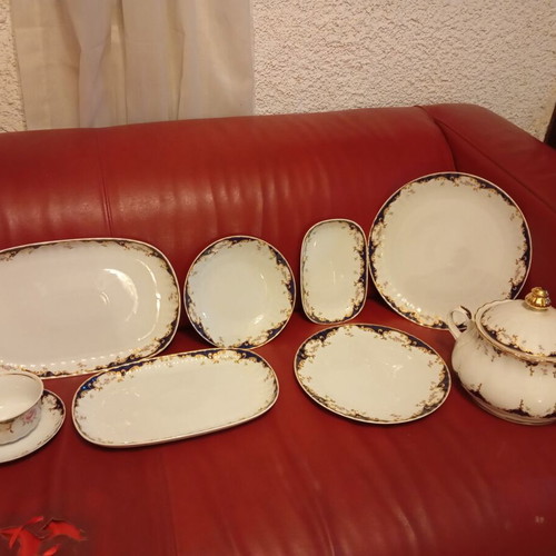 Wunsiedel Bavaria Porcelain 60-piece serving set new with gold