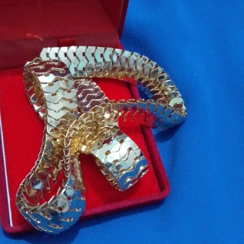 Shiny necklace made of gold-plated steel gold color 45cm new