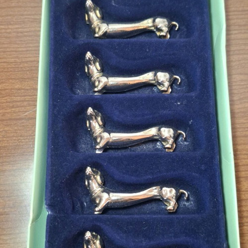 Set of 6 vintage knife rests silver plate dogs used