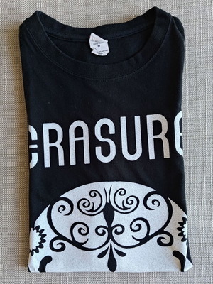 T shirt Erasure used, size M with Large fit, black and white