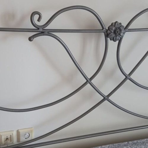 Iron bed handmade, like new