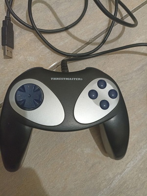 Thrustmaster joystick for PC like new with USB