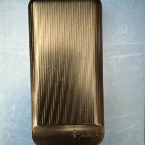 Powerbank WUW-Y129 20000 mAh like new with 2 USB and 1 Type-C