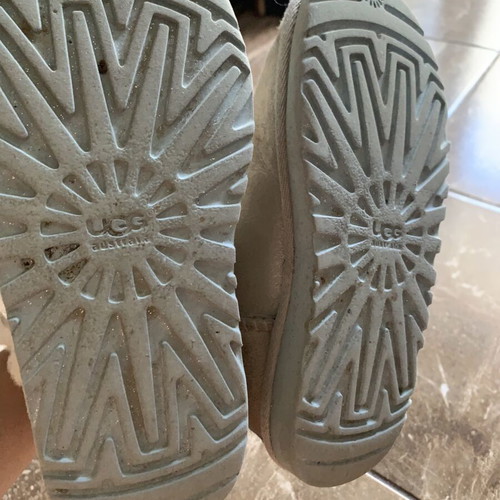 Ugg x Disney Frozen boots size 30 used, grey