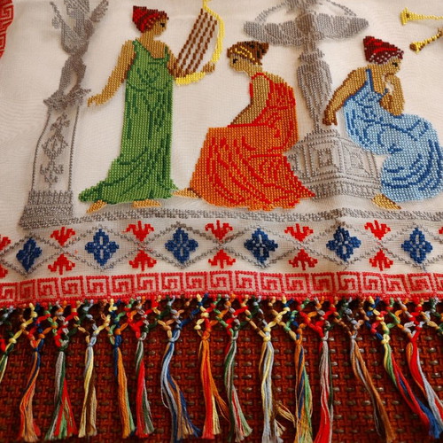 Greek tchevres in tulle, rare silk 1949