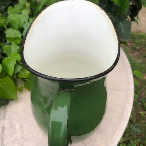 Green enamel pitcher 3L used in very good condition