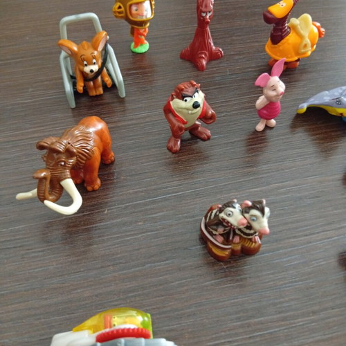 Kinder figures used, sold only together