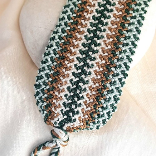 Handmade macrame bracelet 4 cm wide, brown and green, new