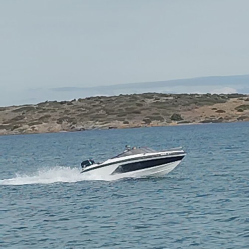 Alfa Zeus 525 speedboat like new with 100 HP two-stroke Mercury outboard and trailer