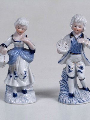Porcelain decorative couple used, 80s vintage