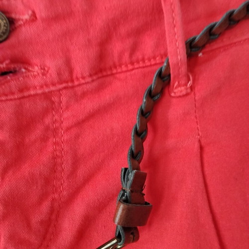 Lynne coral shorts like new with brown braided belt