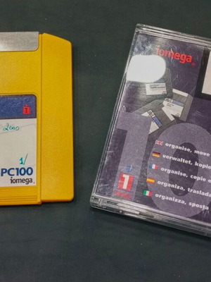 Iomega Zip Disk 100mb used, needs formatting