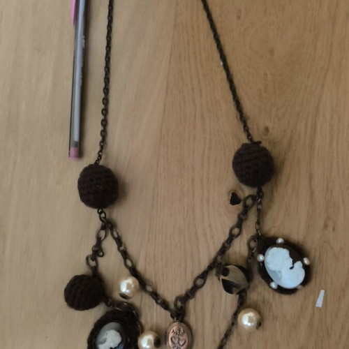 Necklace chain with brown wool fabric and metal details, unused