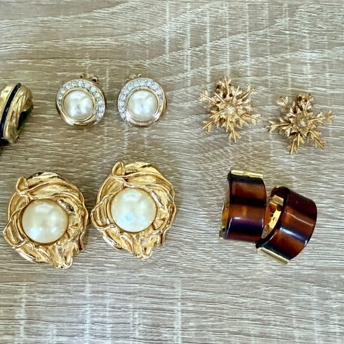Clip-on earrings used, pack of 5 pairs