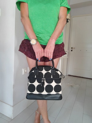 Vintage polka dot Avon handbag new, black and beige