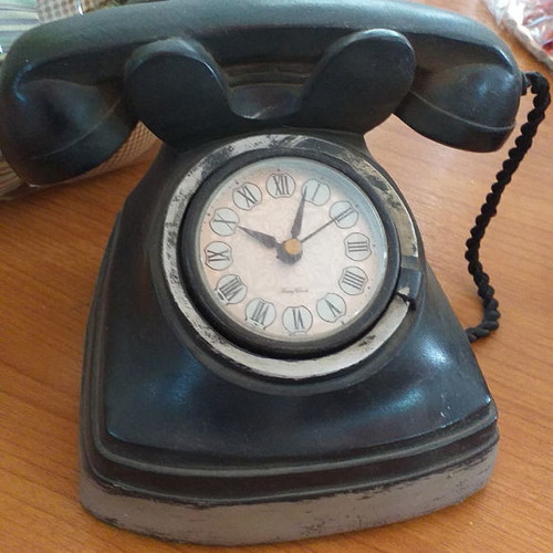 Wooden decorative telephone new, small size 13×13×13 cm