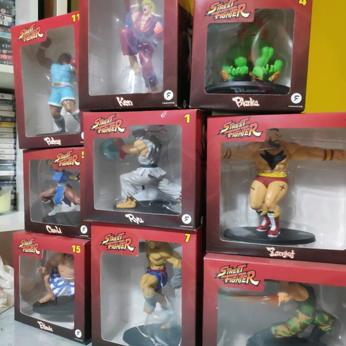 Street Fighter official figures new, sealed with extras
