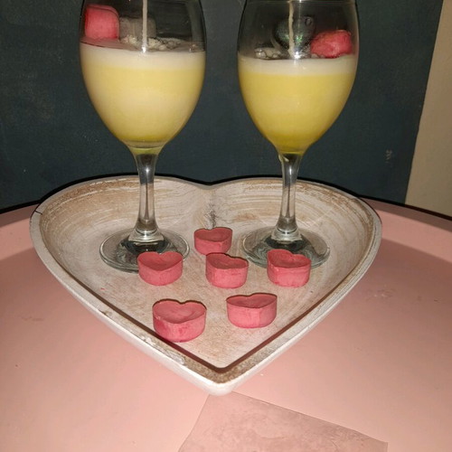 Soy candles in wine glass with cashmere scent new
