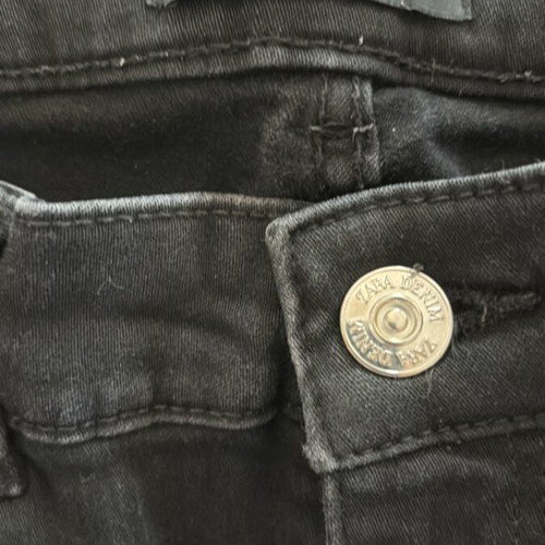 Zara black straight-leg jeans like new, size L