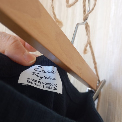 Zara Off-Shoulder Ribbed Texture Top like new, black, size S