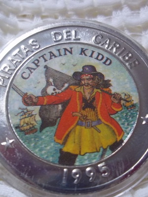 Colored Cuba 1 peso coin 1995 Pirates of the Caribbean theme new