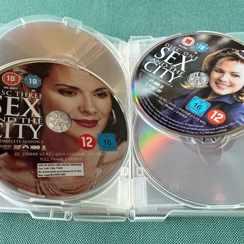Sex And The City The Essential Collection DVD like new with subtitles