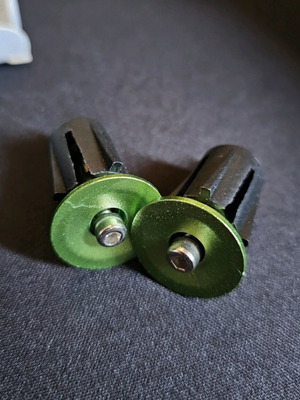 Handlebar plugs for bicycle new