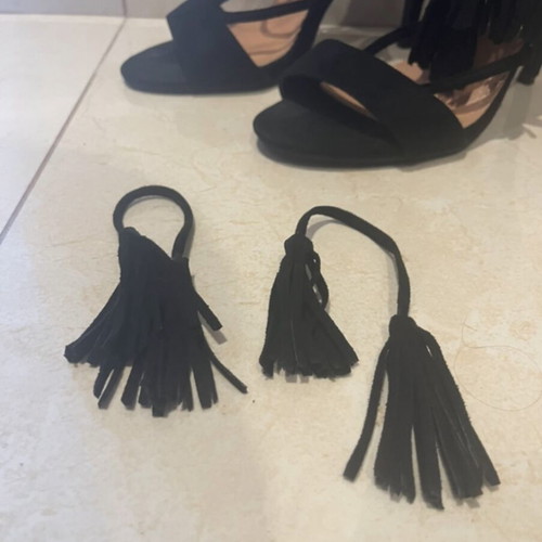Black suede sandals with removable tassels like new