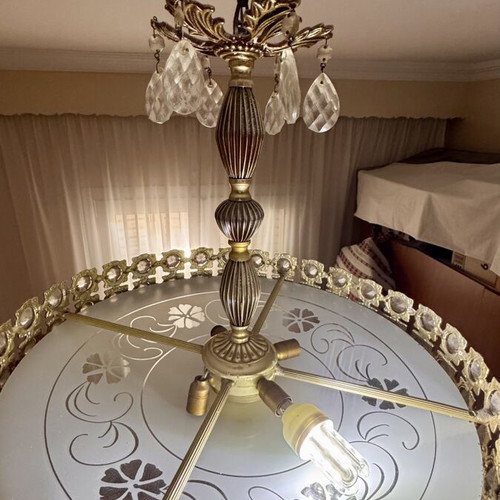 Vintage ceiling light satin glass floral decoration like new