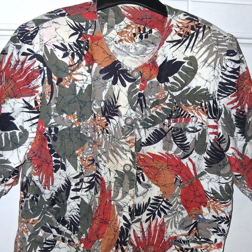 Vintage short jacket with short sleeves and tropical pattern, like new