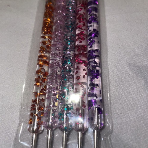 Nail art set with 14 brushes and 5 dotting tools