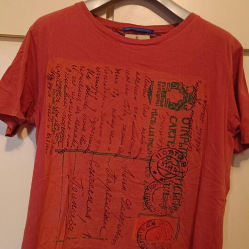 Explorer T-shirt summer with front print, like new, size L, red