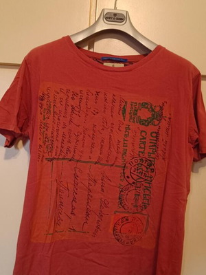 Explorer T-shirt summer with front print, like new, size L, red