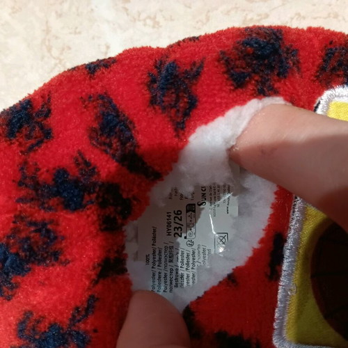 Spiderman slipper socks like new, size 23/26, non-slip