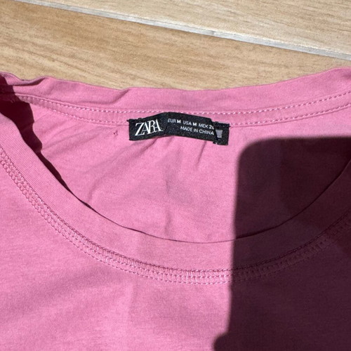 Set of 2 Zara T-shirts used, size M, pink and green
