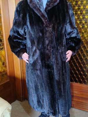 Дамско палто Mink-Bizon 117см черно ново