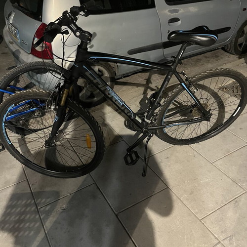 Carrera T2000 mountain bike like new, disc brakes, 29 inch